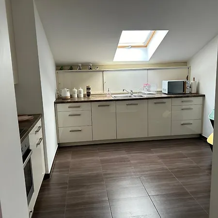 Apartament Bobrzanska - 4 Bedrooms Sypialnie Swidnica  Exterior photo