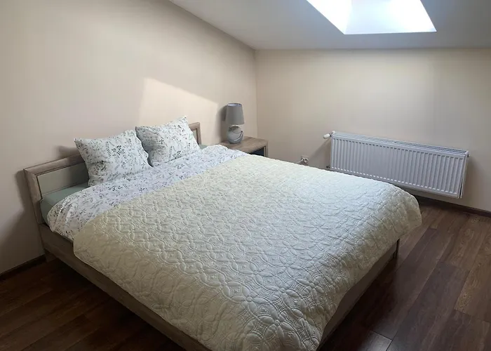 Apartament Bobrzanska - 4 Bedrooms Sypialnie
