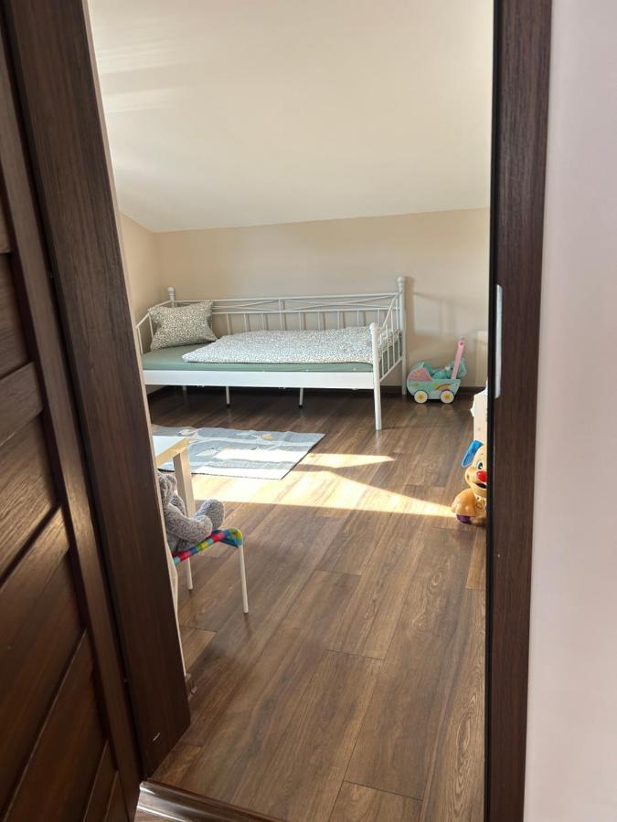Apartment Bobrzanska - 4 Bedrooms Sypialnie Swidnica (Lower Silesia)